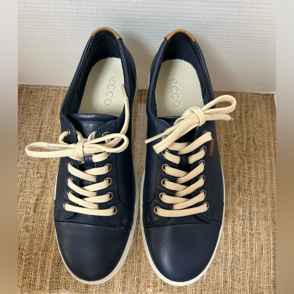ECCO Womens Soft 7  Sneakers Navy Leather Lace Up Size US 8 Extra Width. New!!